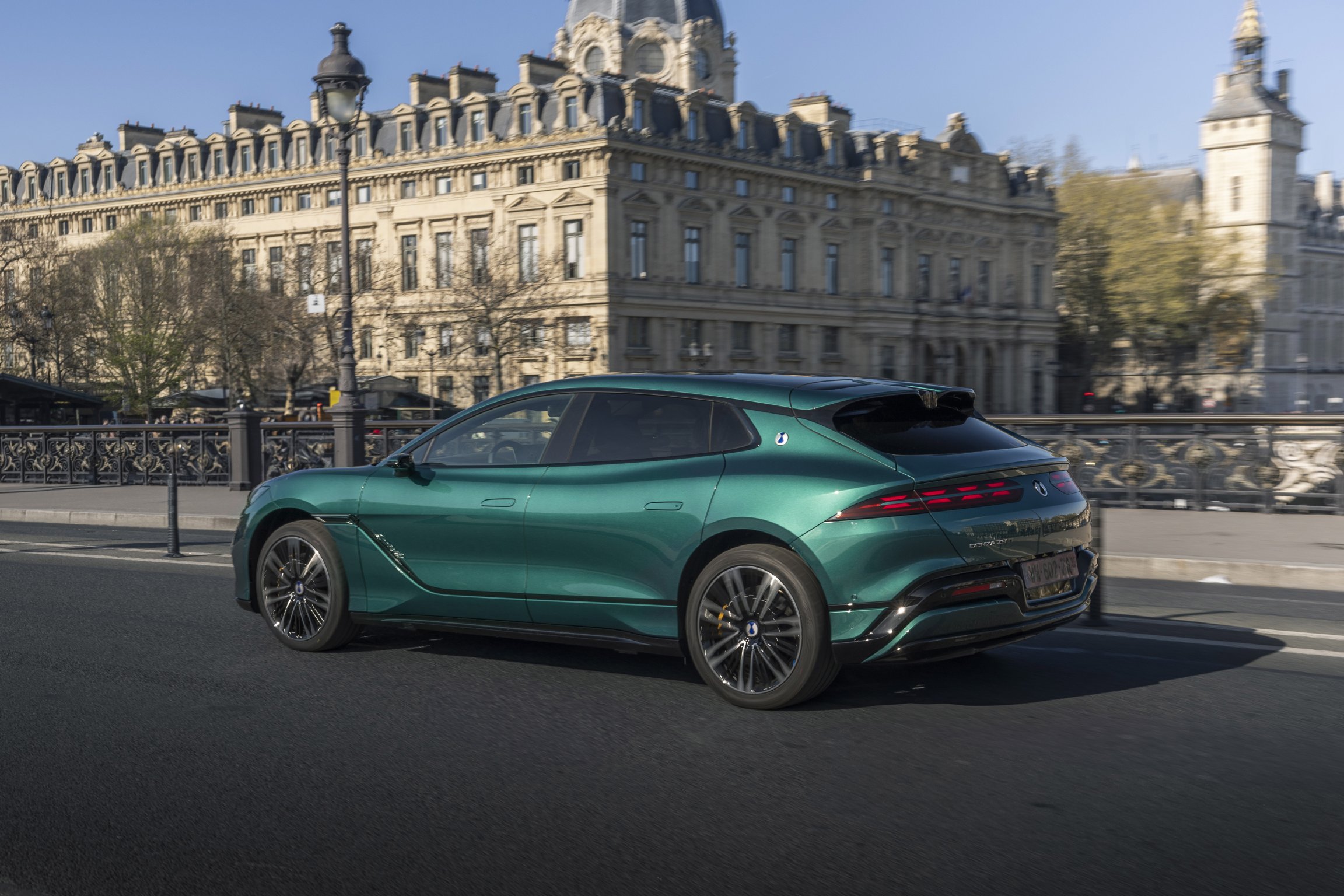 Laden zo snel als tanken: auto's met megawattladen komen naar Europa